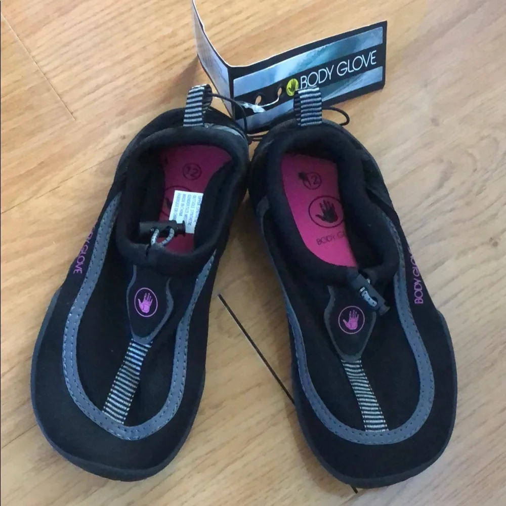 Body Glove Kids Water Shoes - Black and Pink